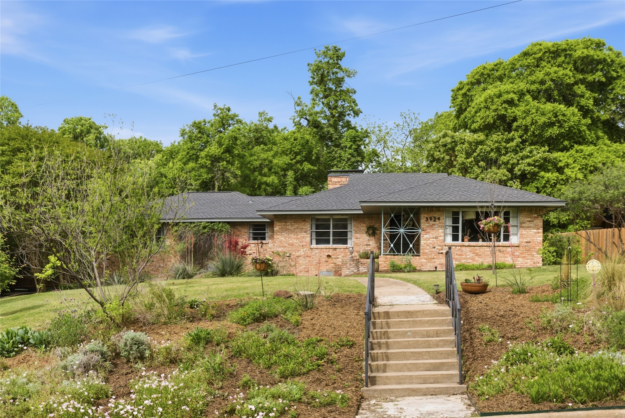 3929 S Franklin Street Dallas TX 75233