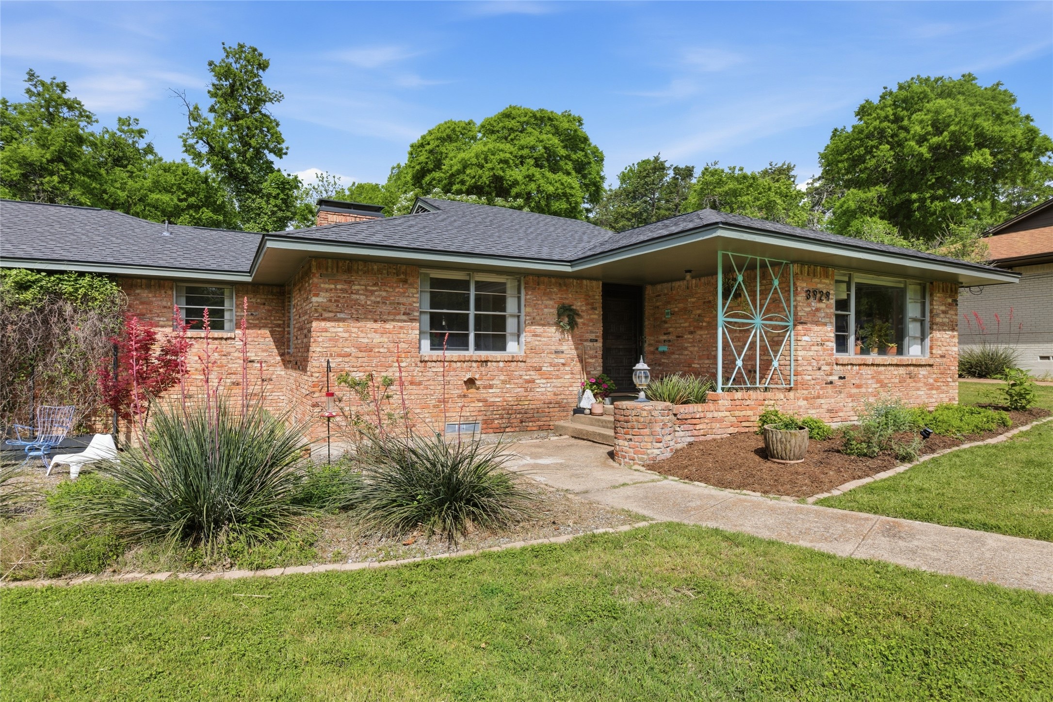 3929 S Franklin Street Dallas TX 75233