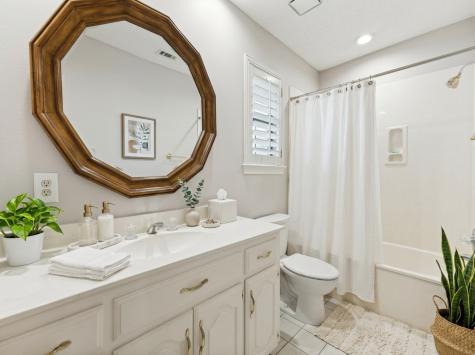 1925 Merrimac Trail Garland TX 75043