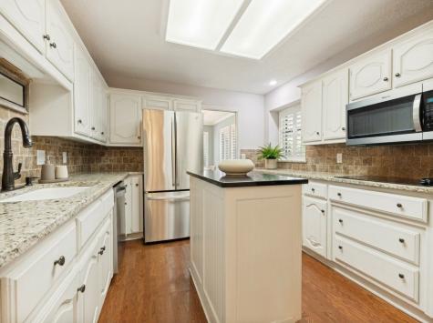 1925 Merrimac Trail Garland TX 75043