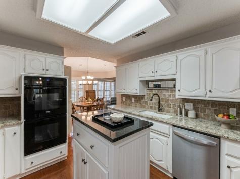 1925 Merrimac Trail Garland TX 75043