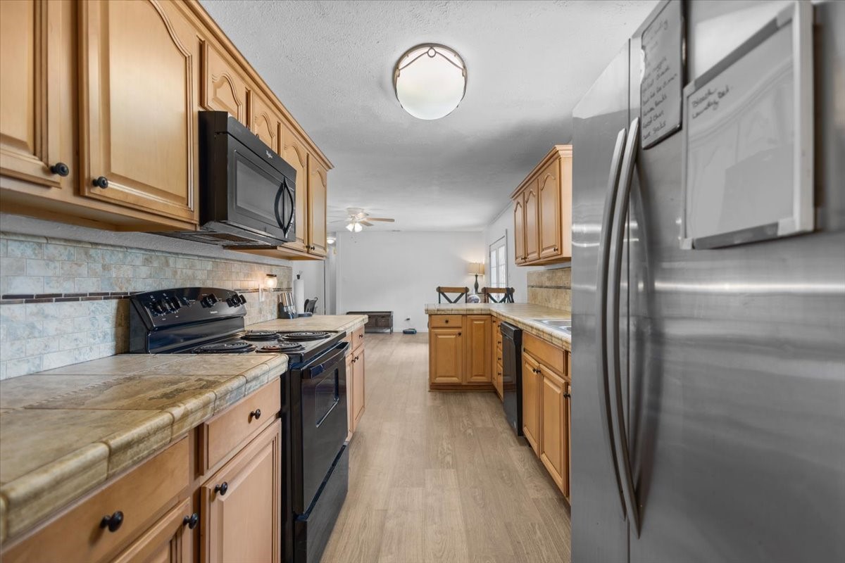 104 Royal Lane Edgewood TX 75117