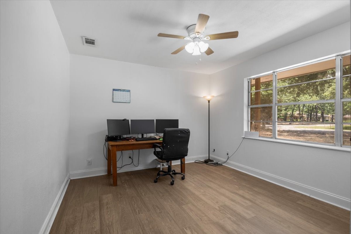 104 Royal Lane Edgewood TX 75117