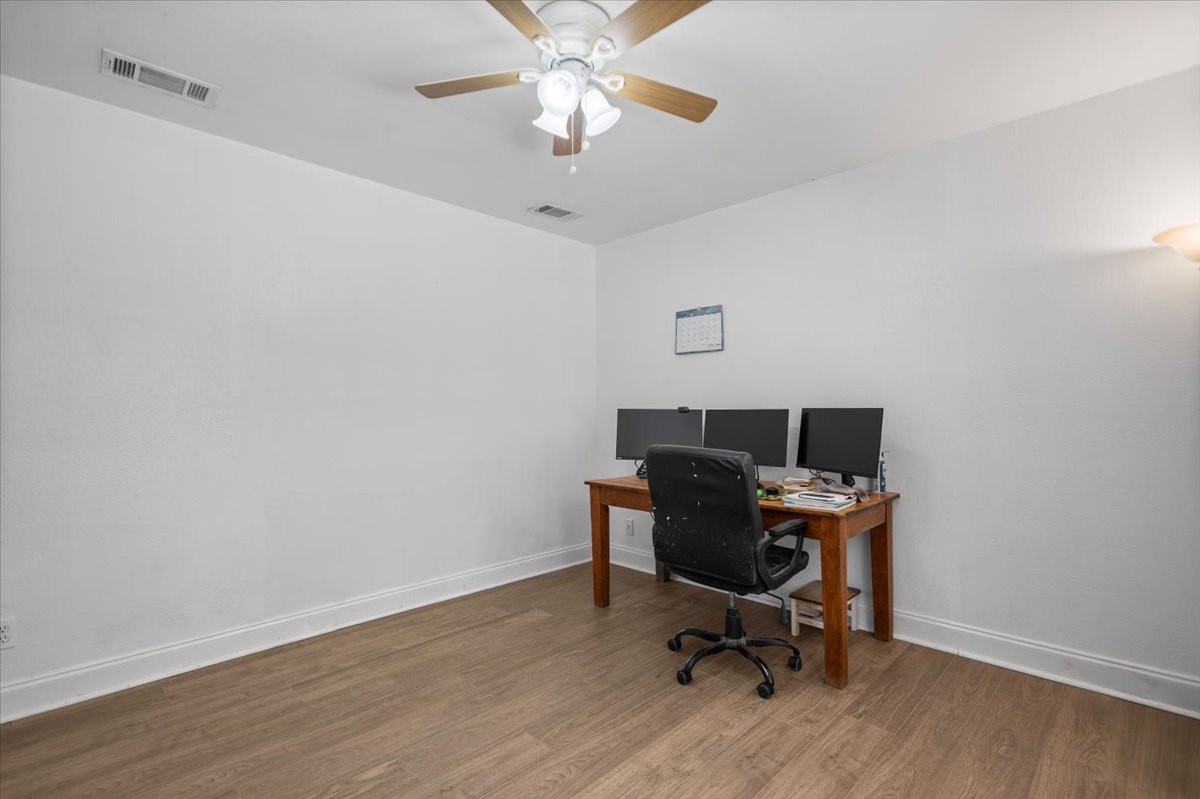 104 Royal Lane Edgewood TX 75117