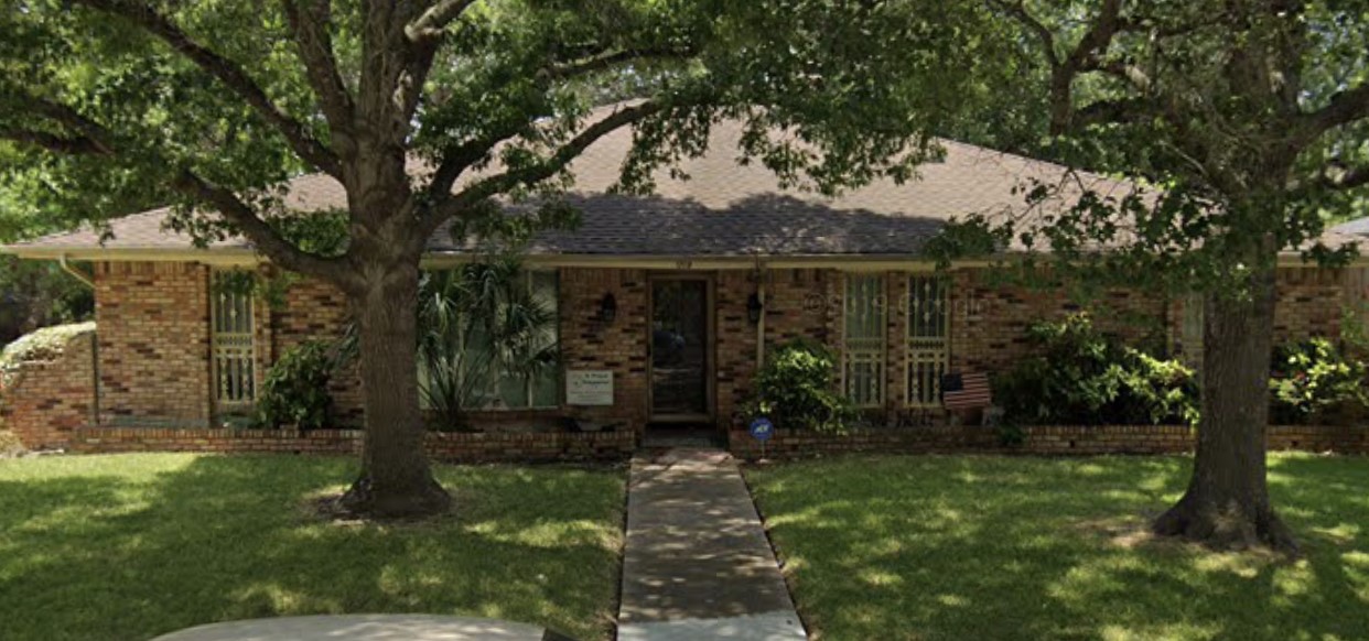 1209 Laurie Avenue Desoto TX 75115