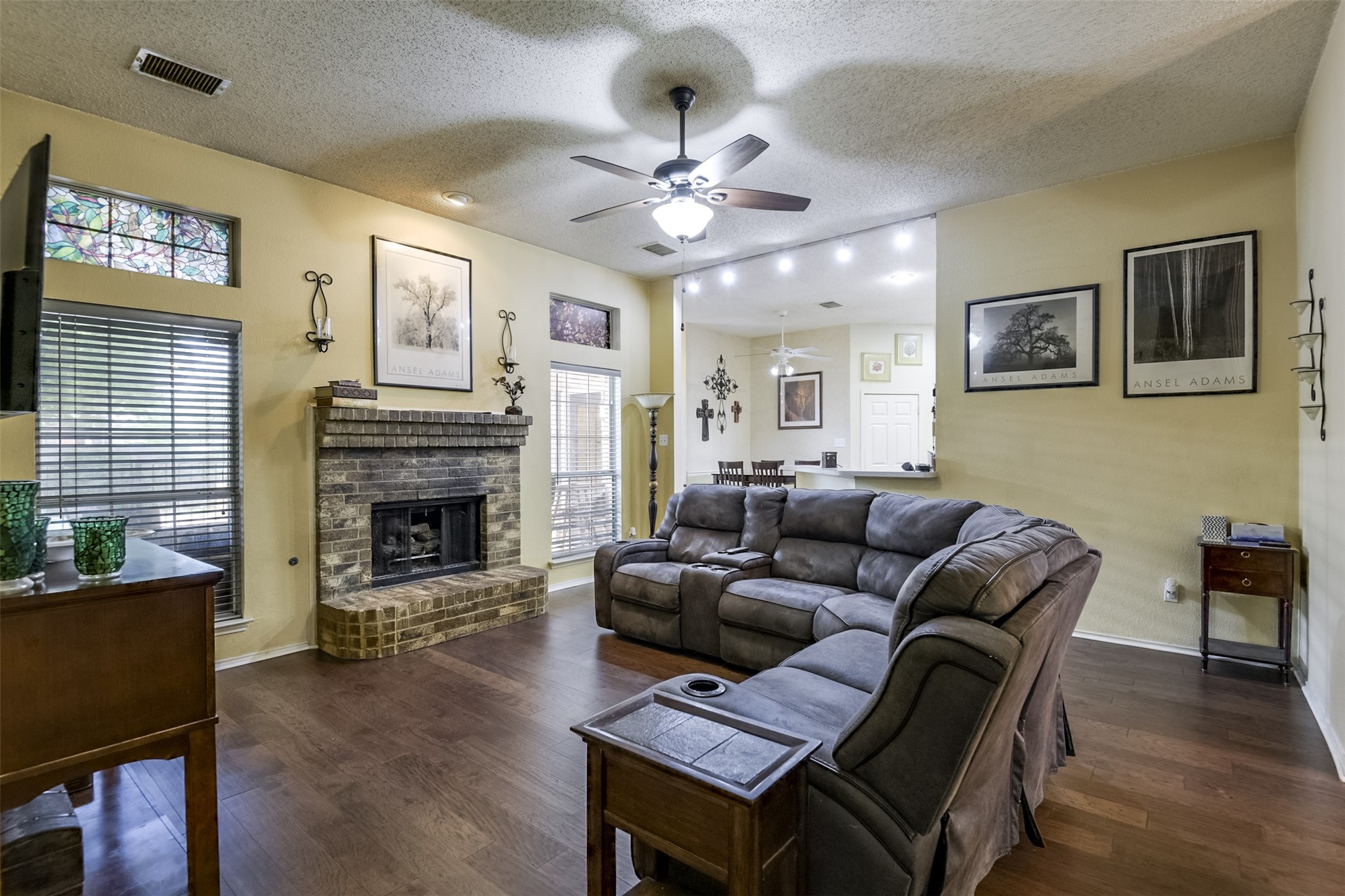 4613 Devonshire Drive Grand Prairie TX 75052