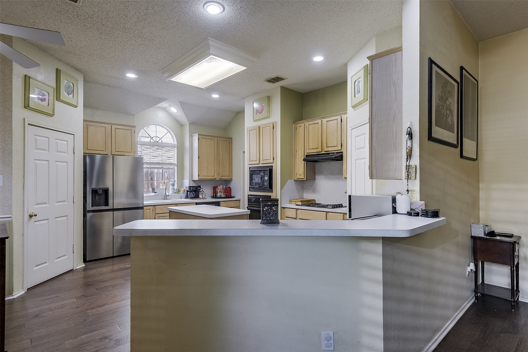 4613 Devonshire Drive Grand Prairie TX 75052