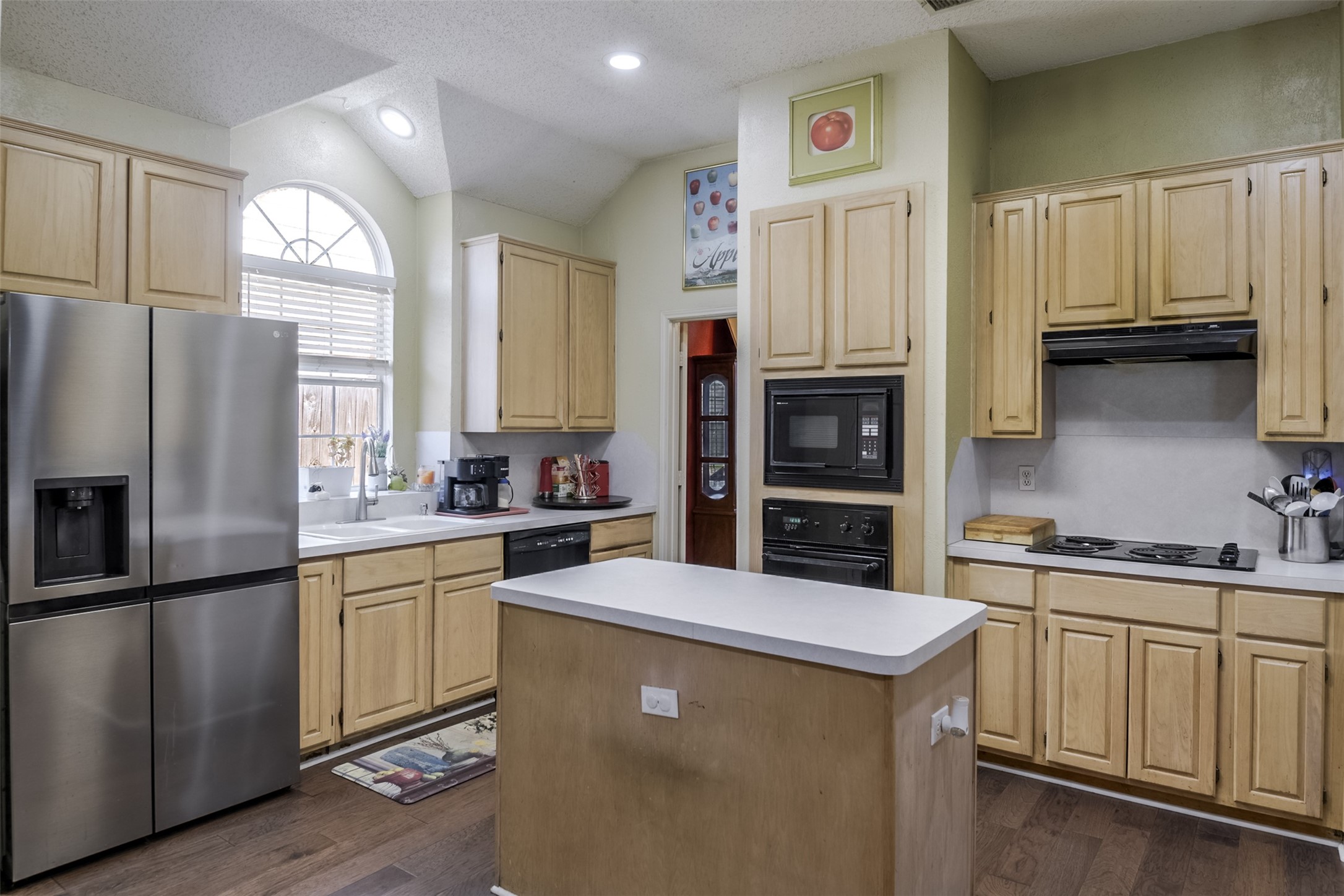 4613 Devonshire Drive Grand Prairie TX 75052