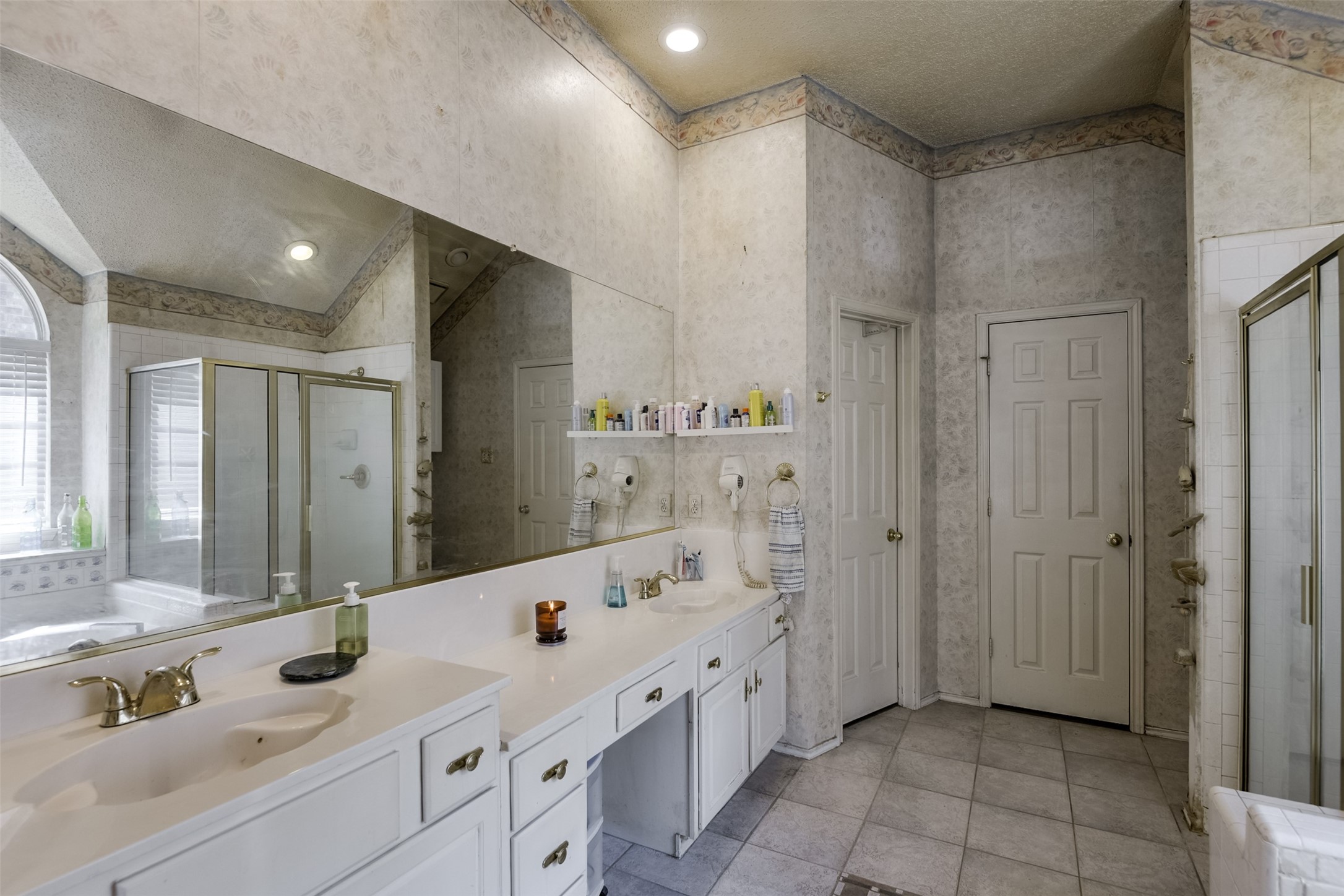 4613 Devonshire Drive Grand Prairie TX 75052