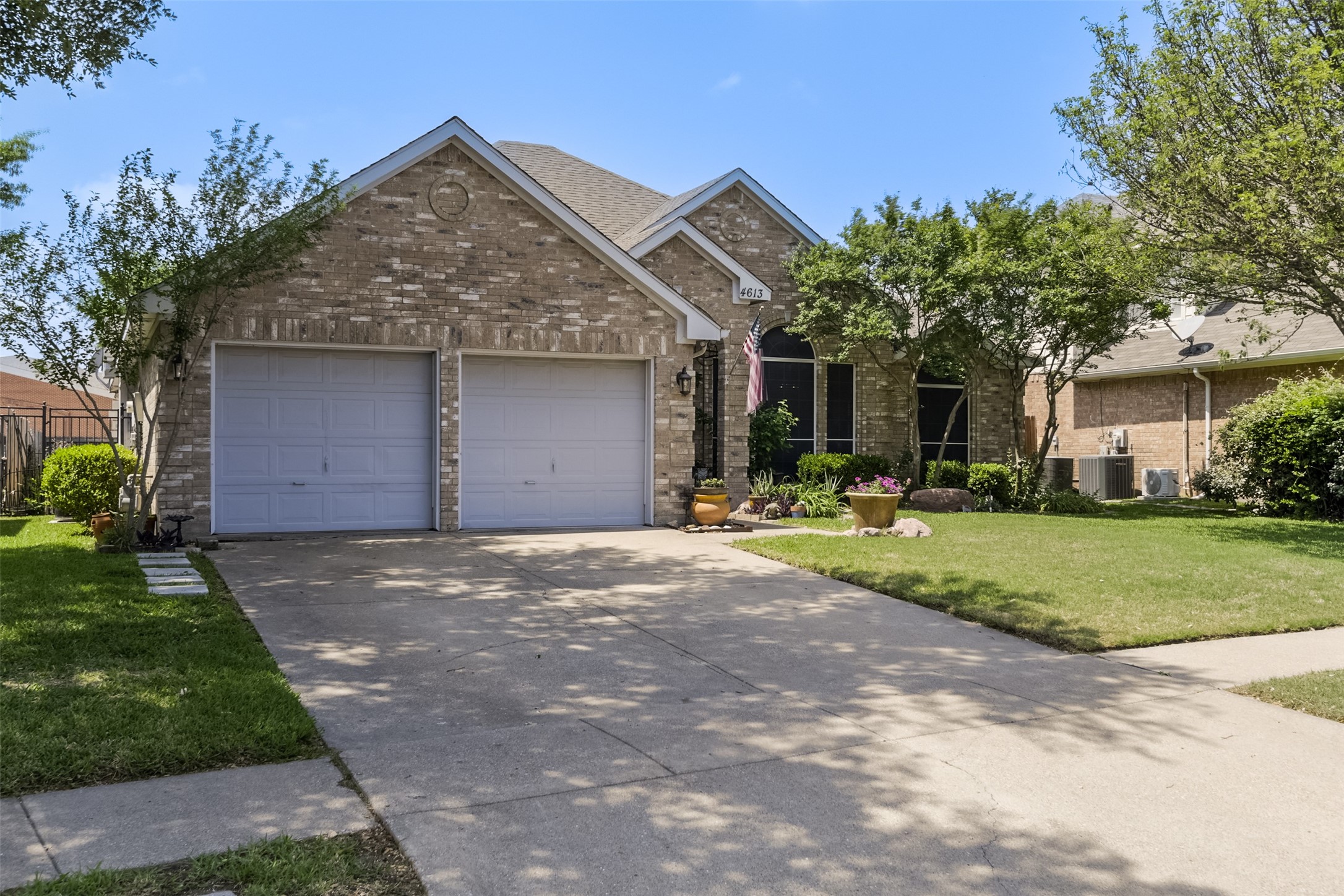 4613 Devonshire Drive Grand Prairie TX 75052