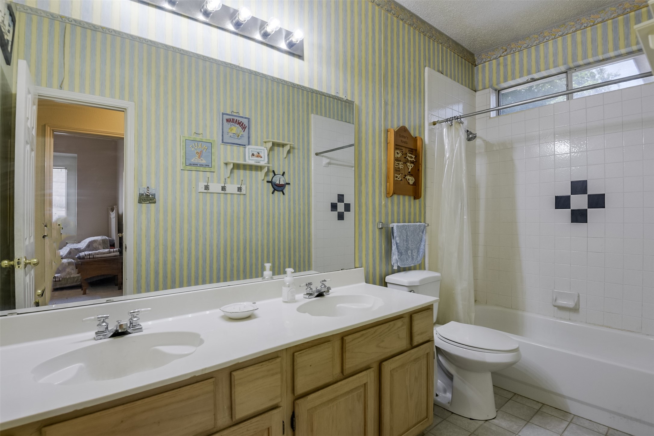 4613 Devonshire Drive Grand Prairie TX 75052