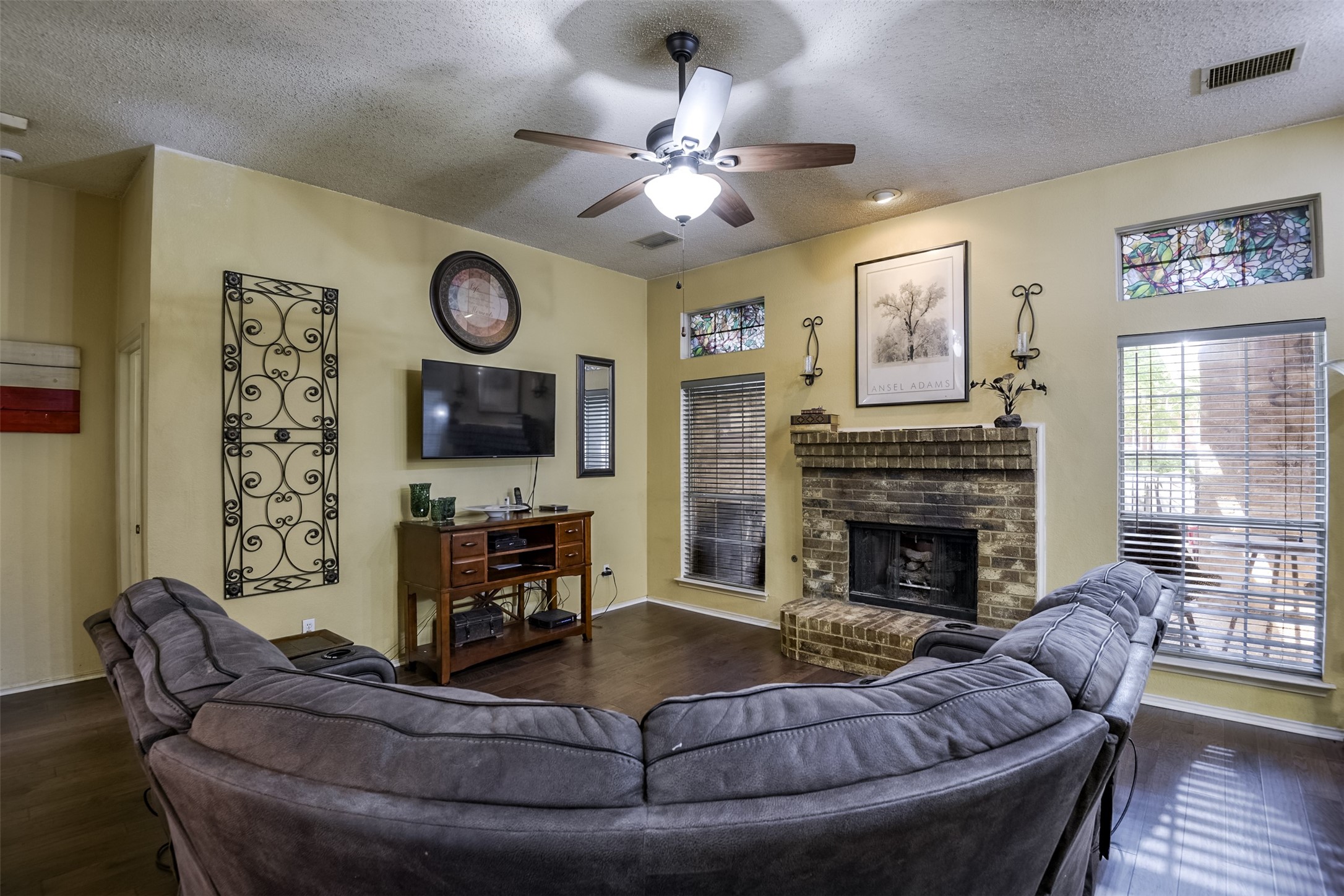 4613 Devonshire Drive Grand Prairie TX 75052