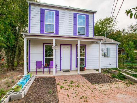 2715 Kirven Street Dallas TX 75227