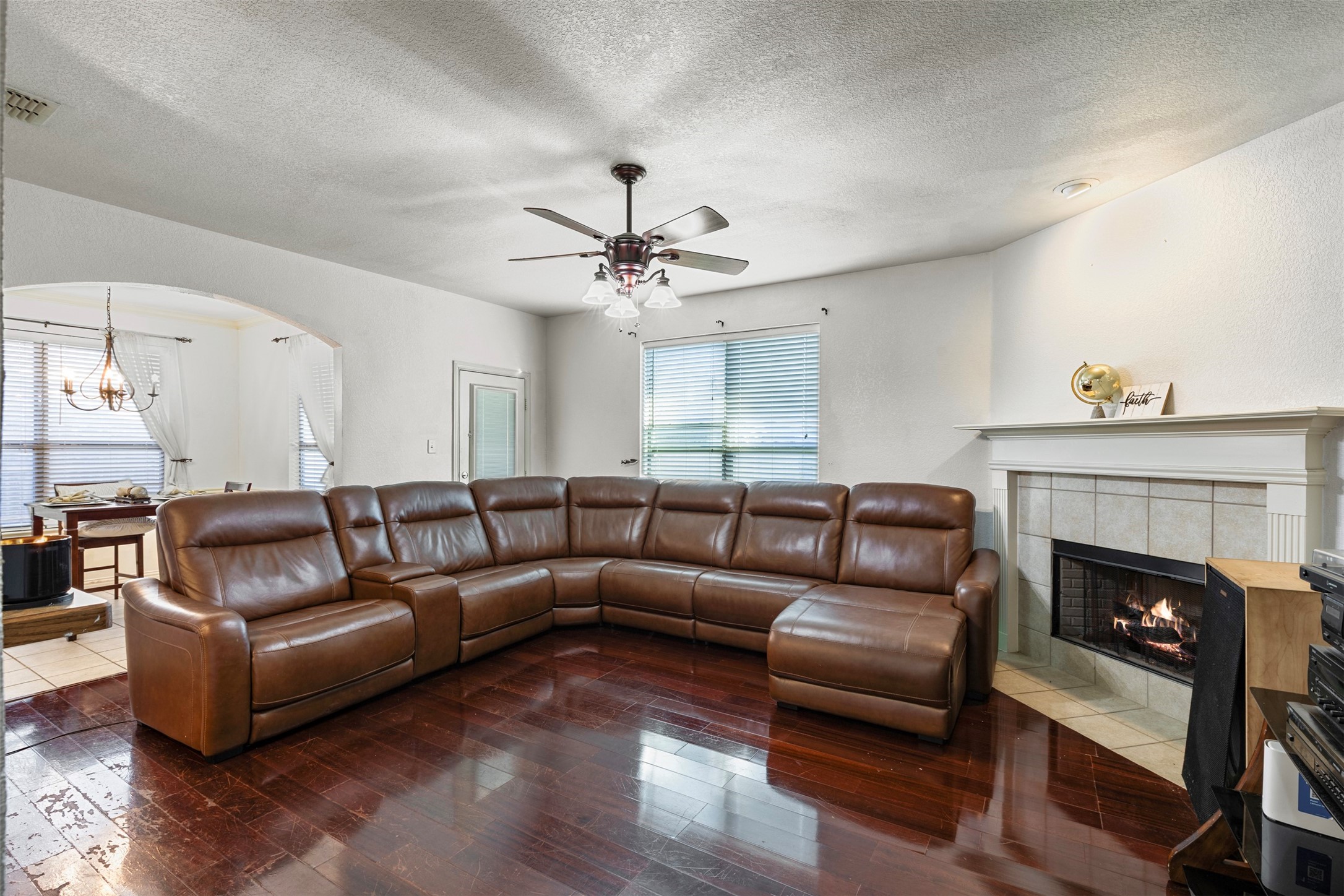 565 Griffith Drive Saginaw TX 76179
