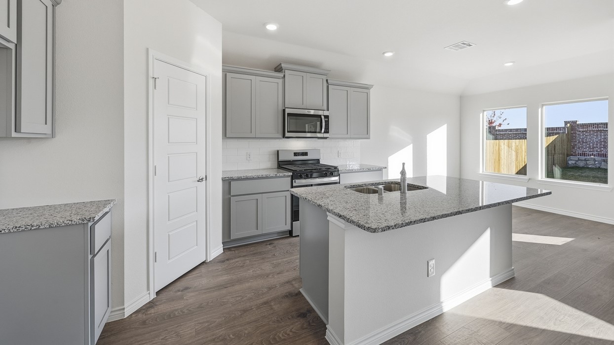 611 Dove Haven Way Lavon TX 75166