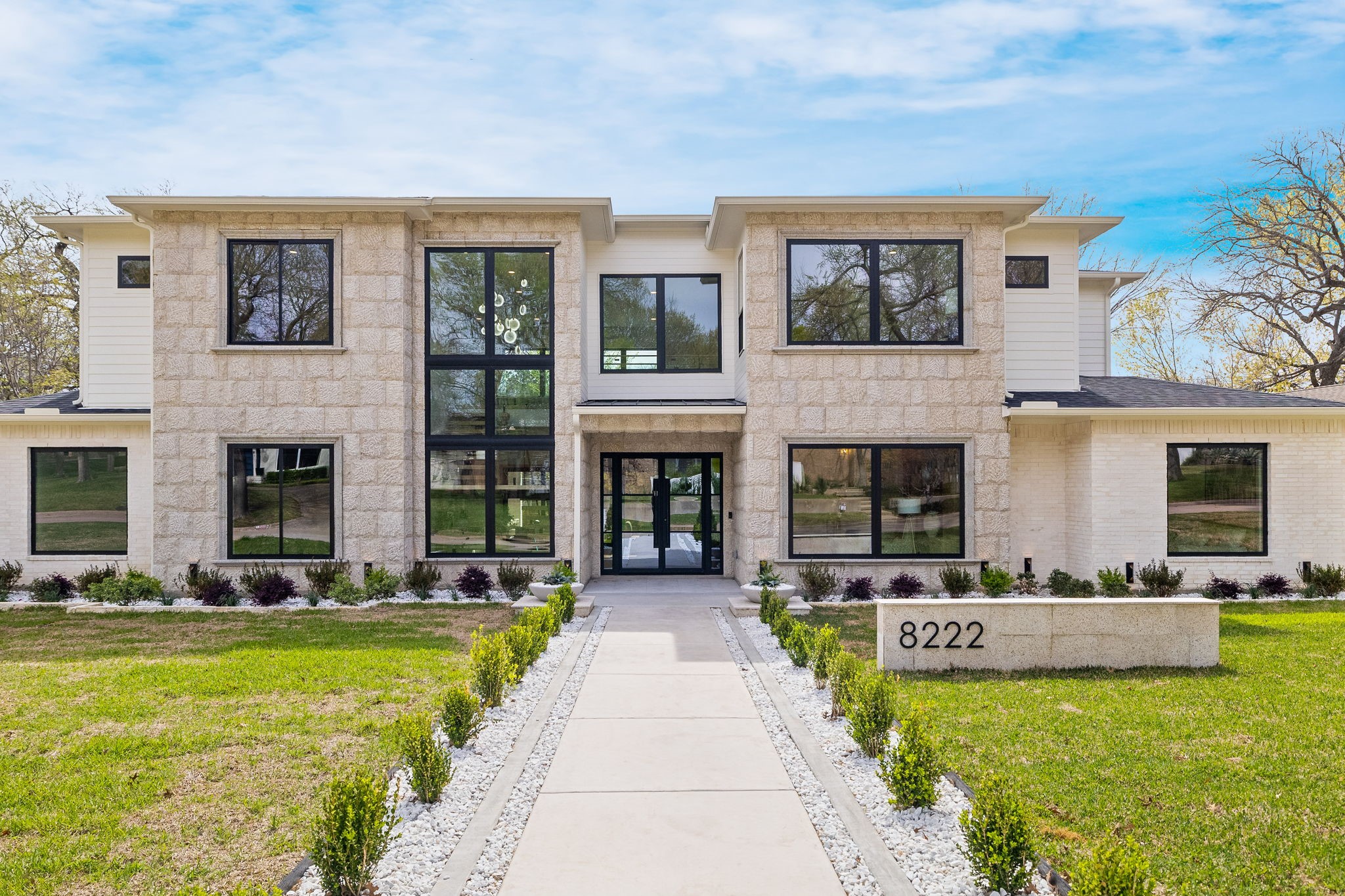 8222 San Leandro Drive Dallas TX 75218