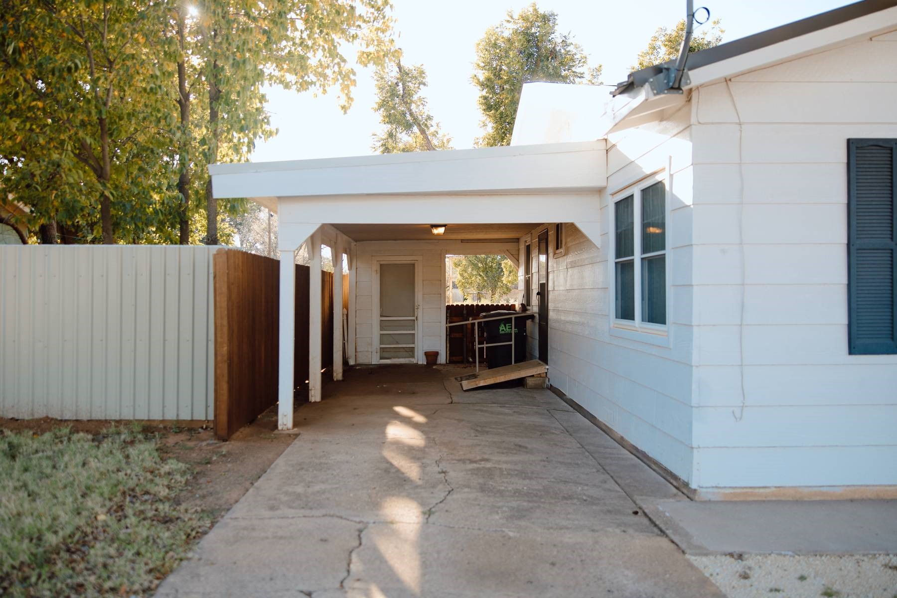 304 S Main Street Loraine TX 79532