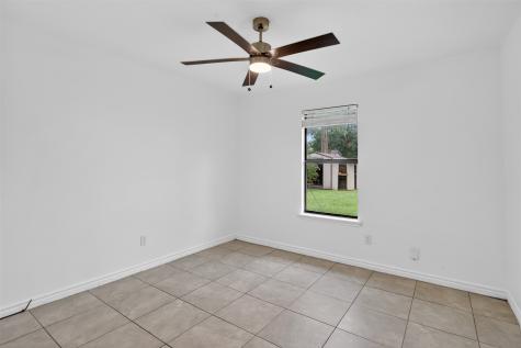 516 Post Oak Lane Burleson TX 76028