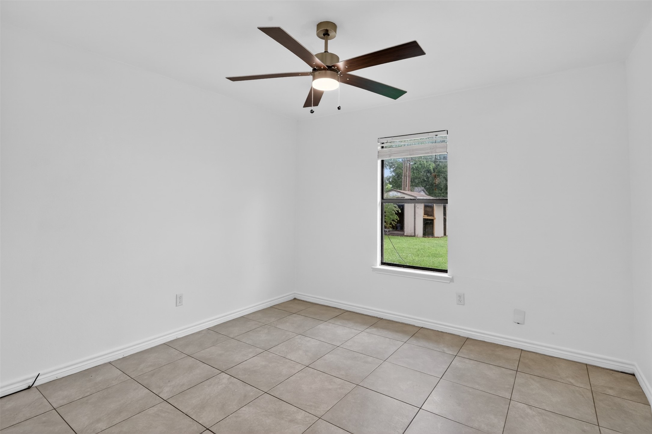 516 Post Oak Lane Burleson TX 76028