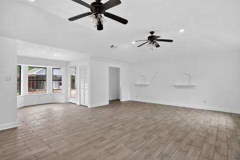 516 Post Oak Lane Burleson TX 76028