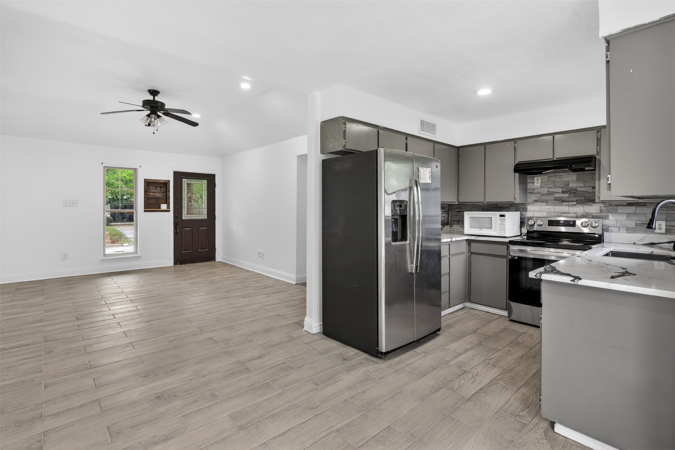 516 Post Oak Lane Burleson TX 76028