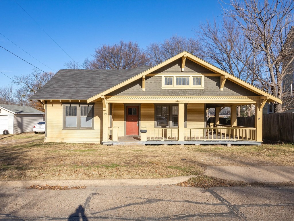 102 W Gilmer Street Ennis TX 75119