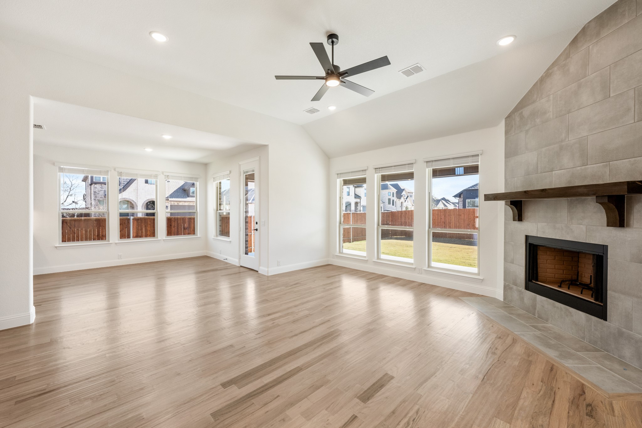 1001 Sedona Trail Justin TX 76247