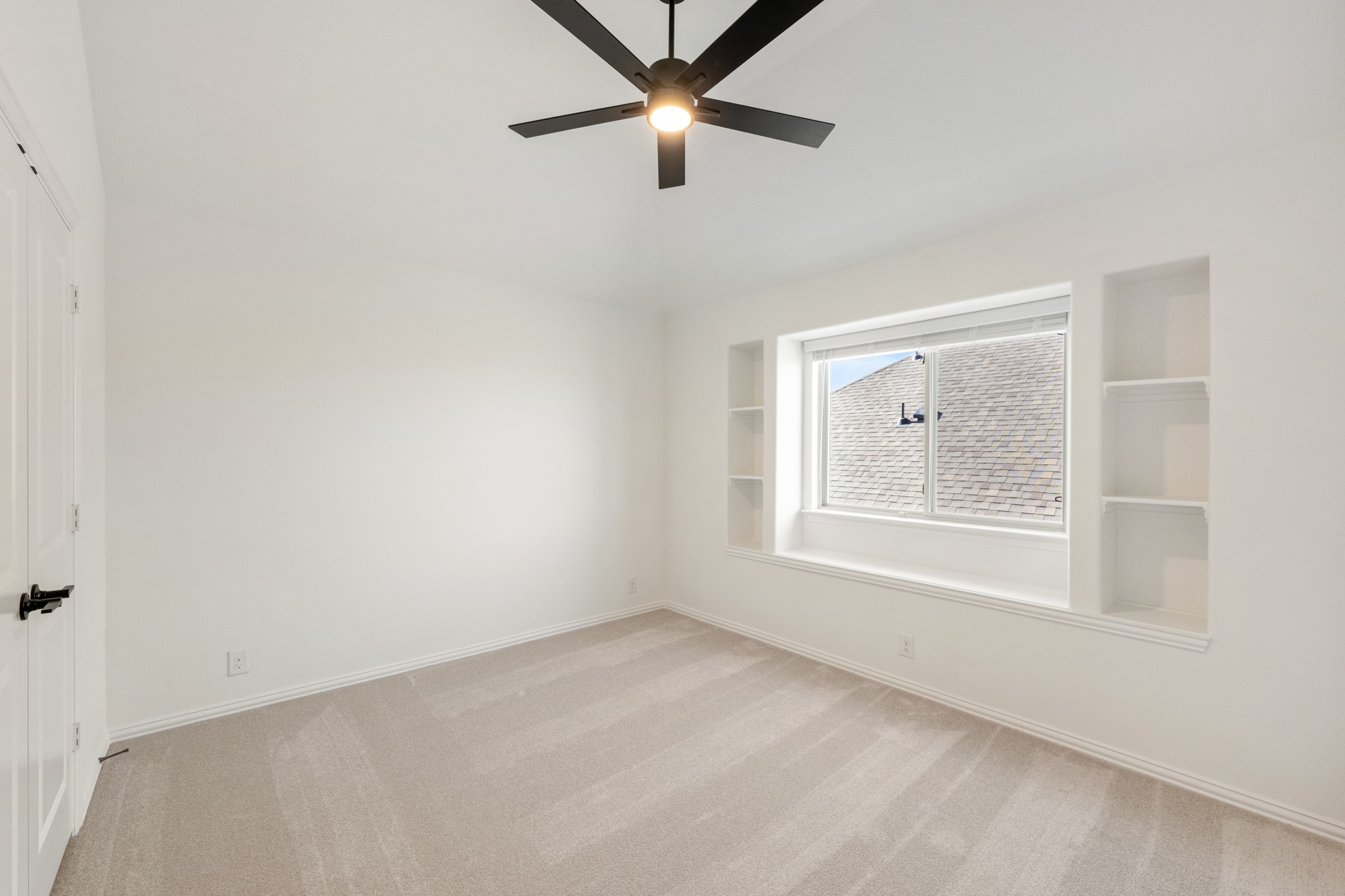 1001 Sedona Trail Justin TX 76247