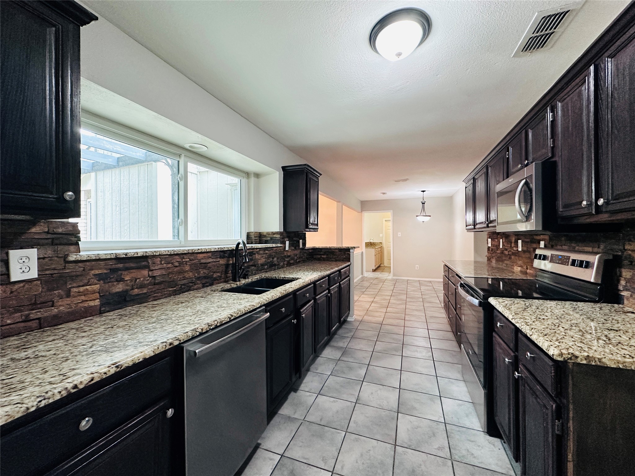 2908 Forest Creek Drive Fort Worth TX 76123