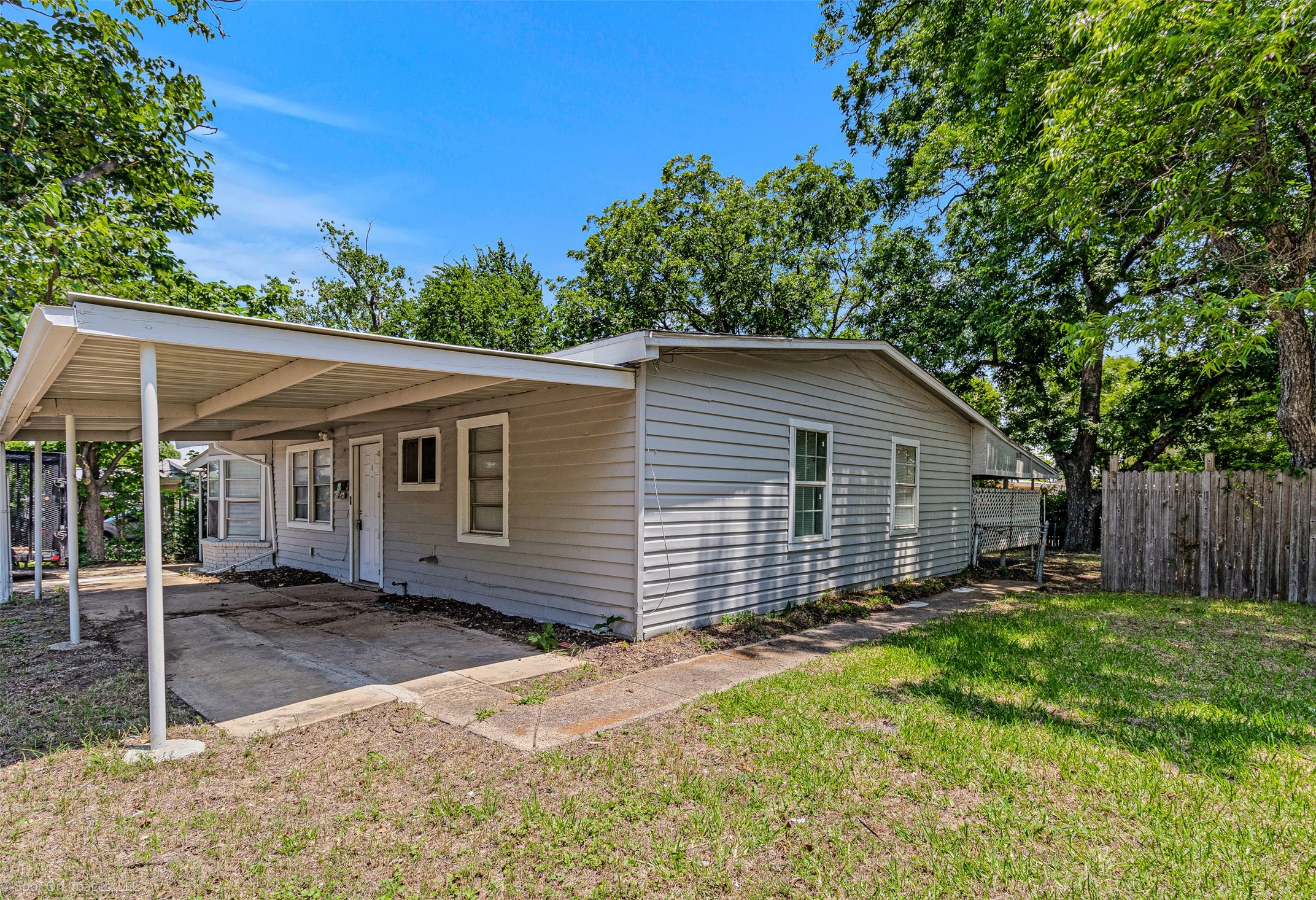 1814 Cumberland Drive Garland TX 75040