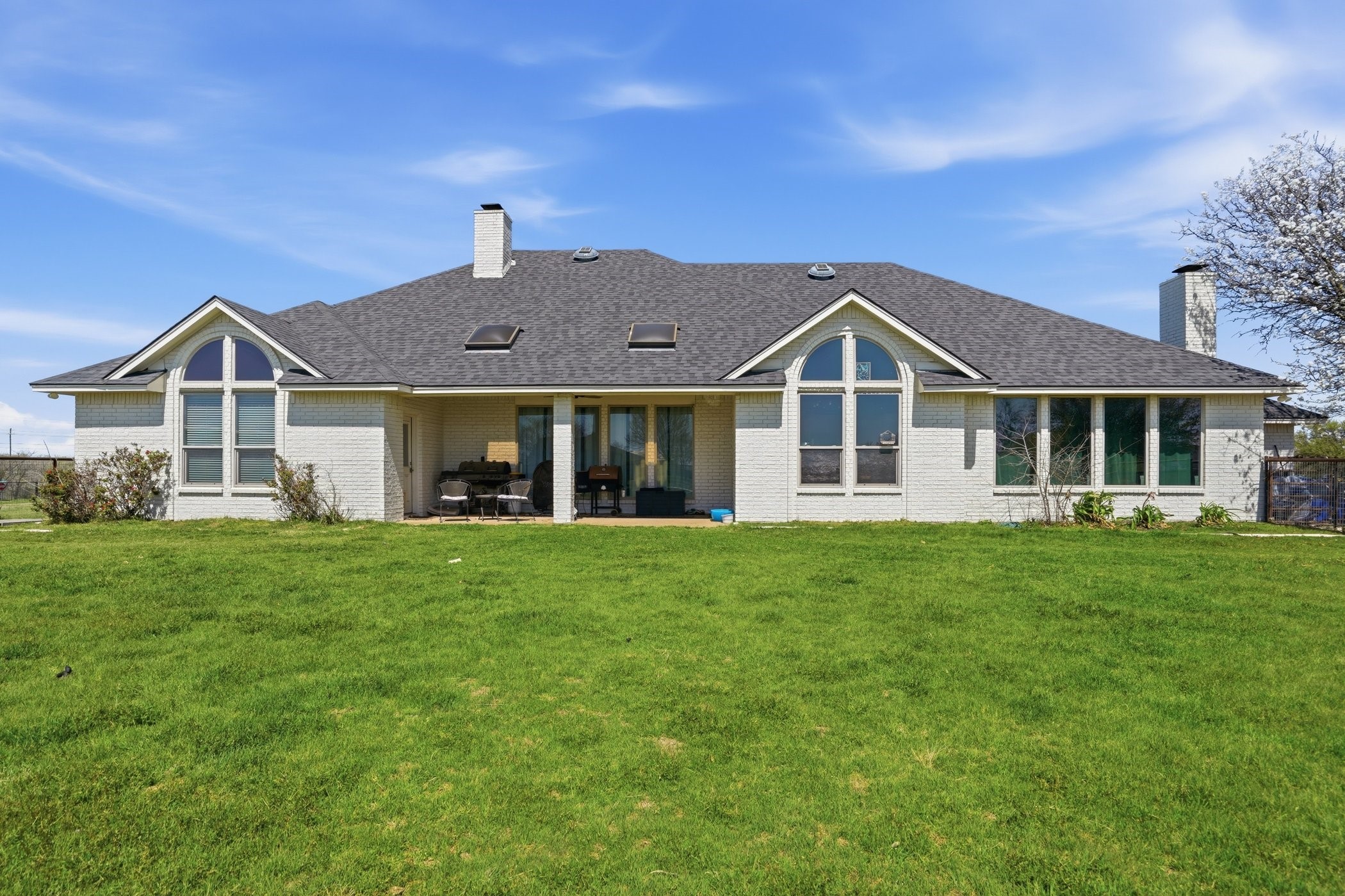333 Meadow Crest Road Fort Worth TX 76108