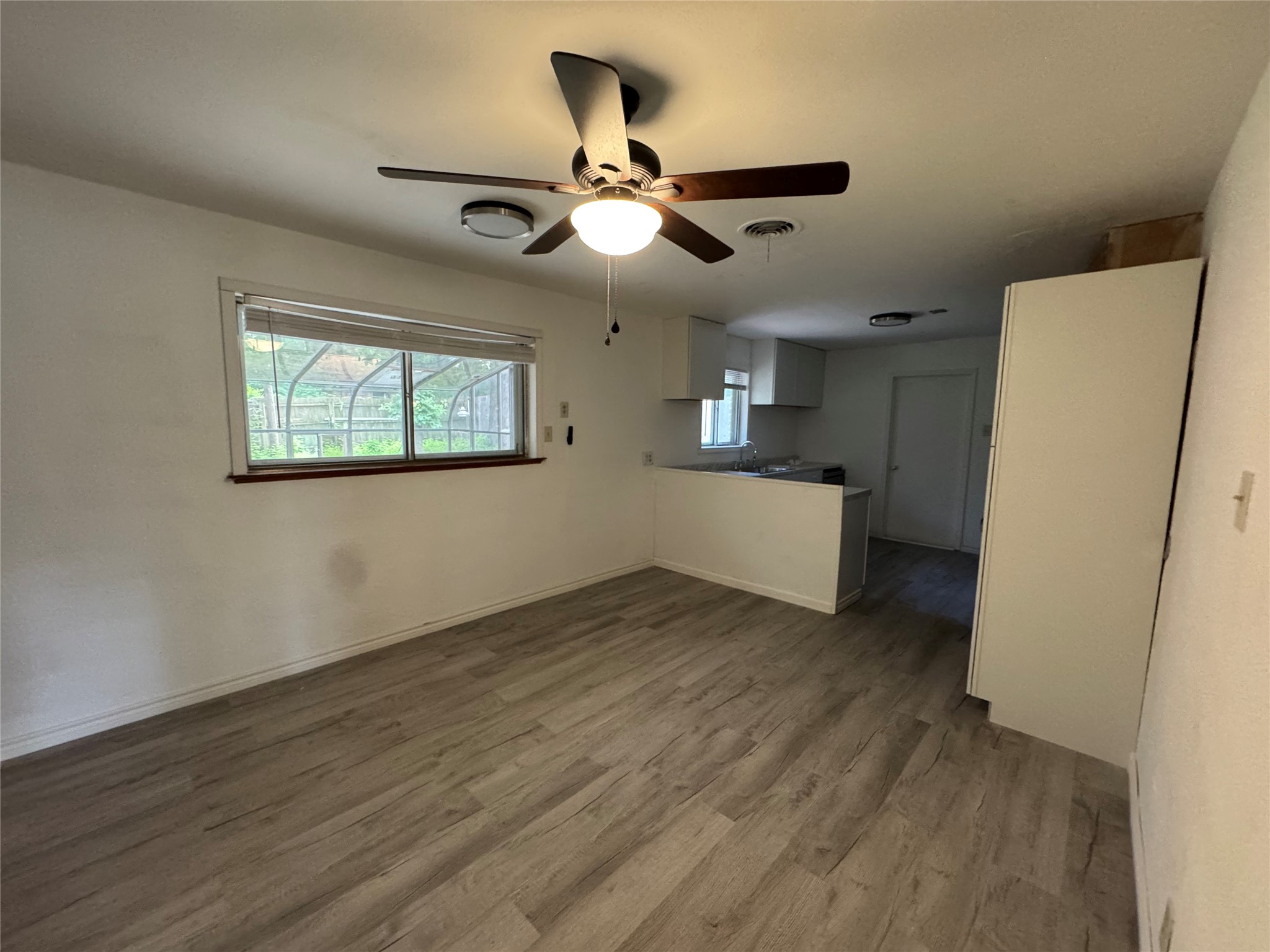 617 Forest Lane Hurst TX 76053