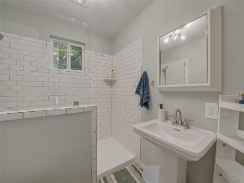 513 W Water Street Weatherford TX 76086