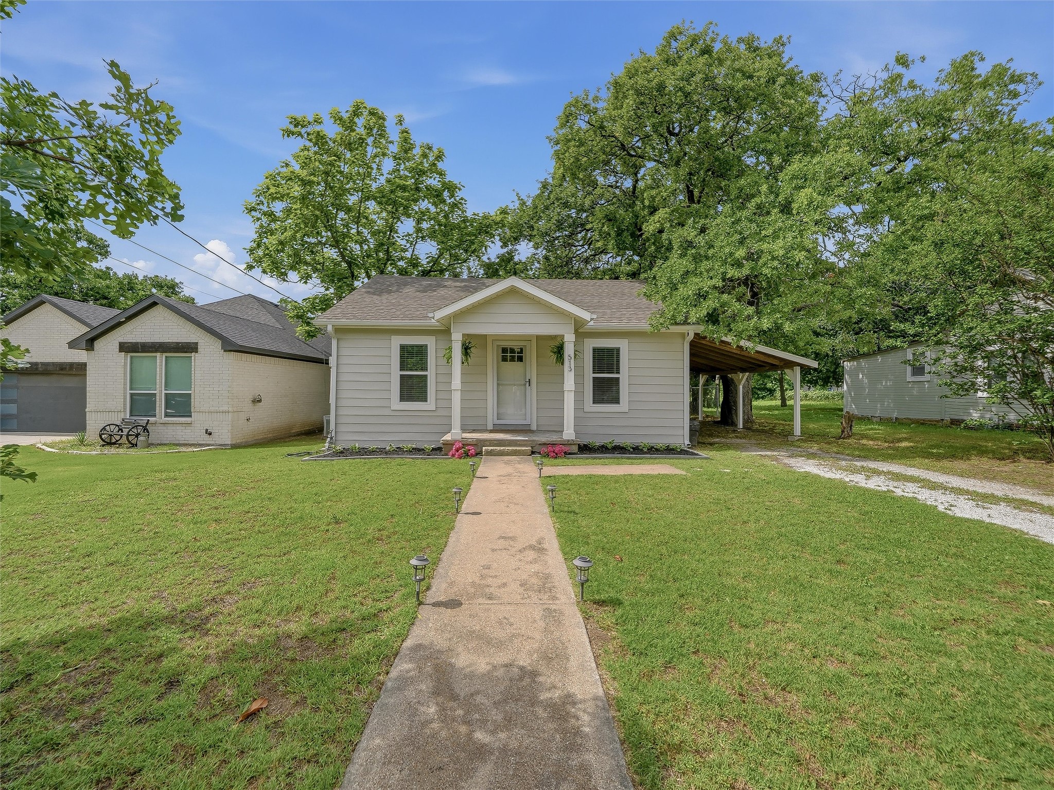 513 W Water Street Weatherford TX 76086