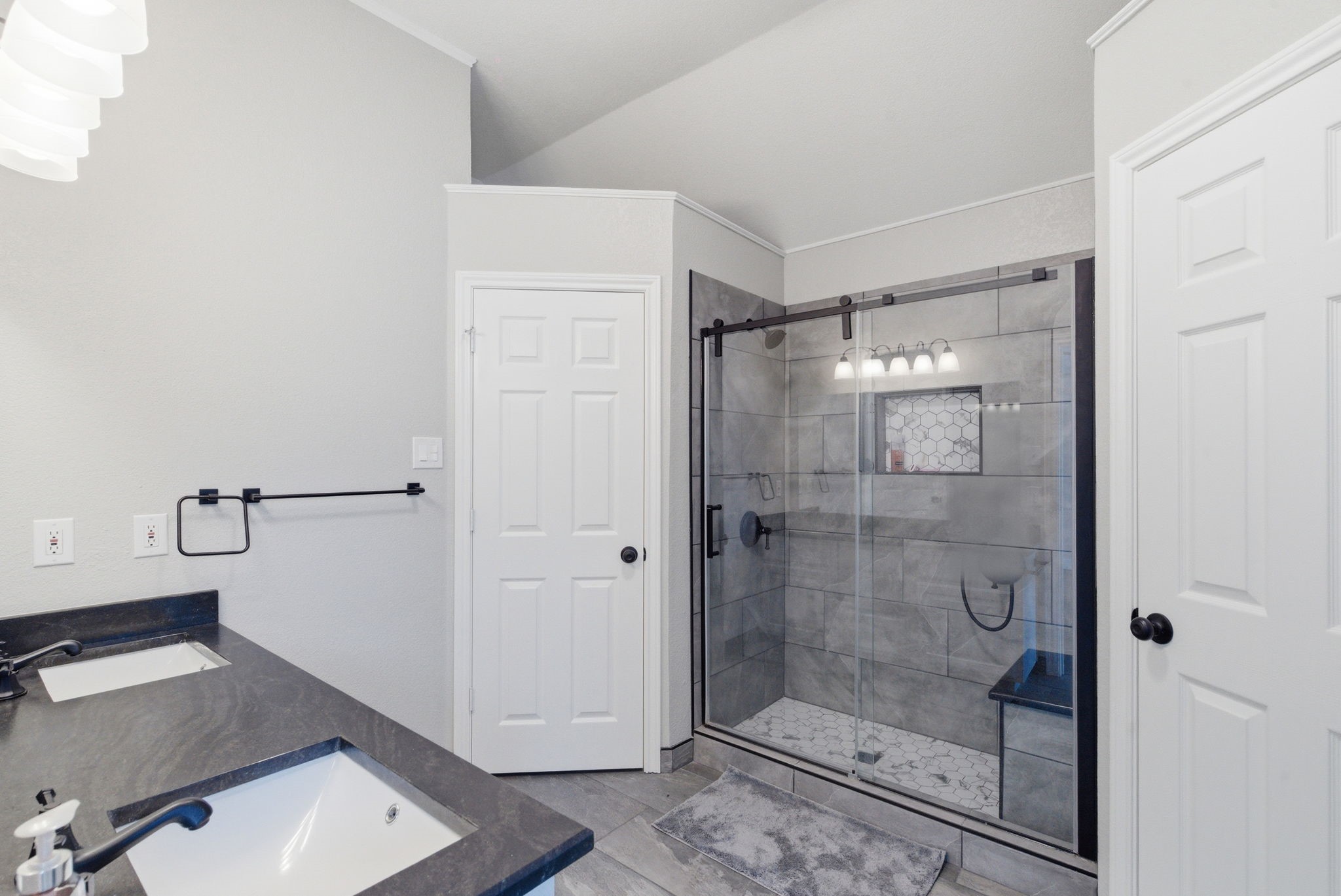 1111 Harbor Lakes Drive Granbury TX 76048