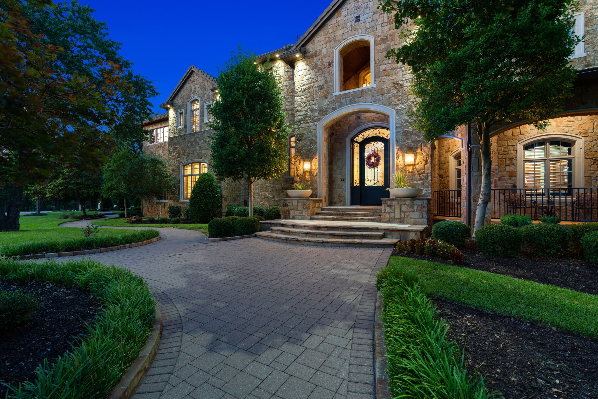 1908 Point De Vue Drive Flower Mound TX 75022