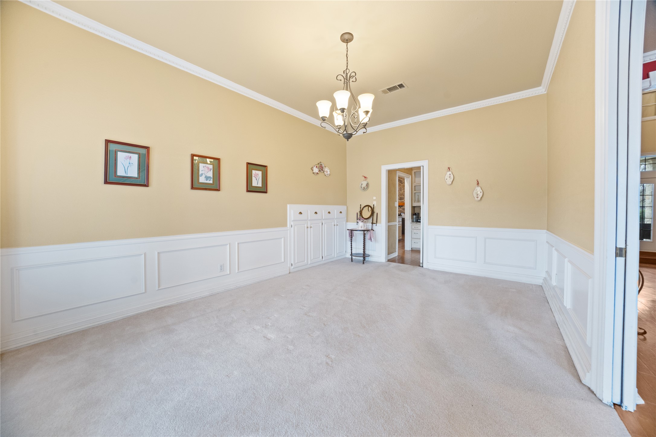 207 Oakridge Trail Kennedale TX 76060