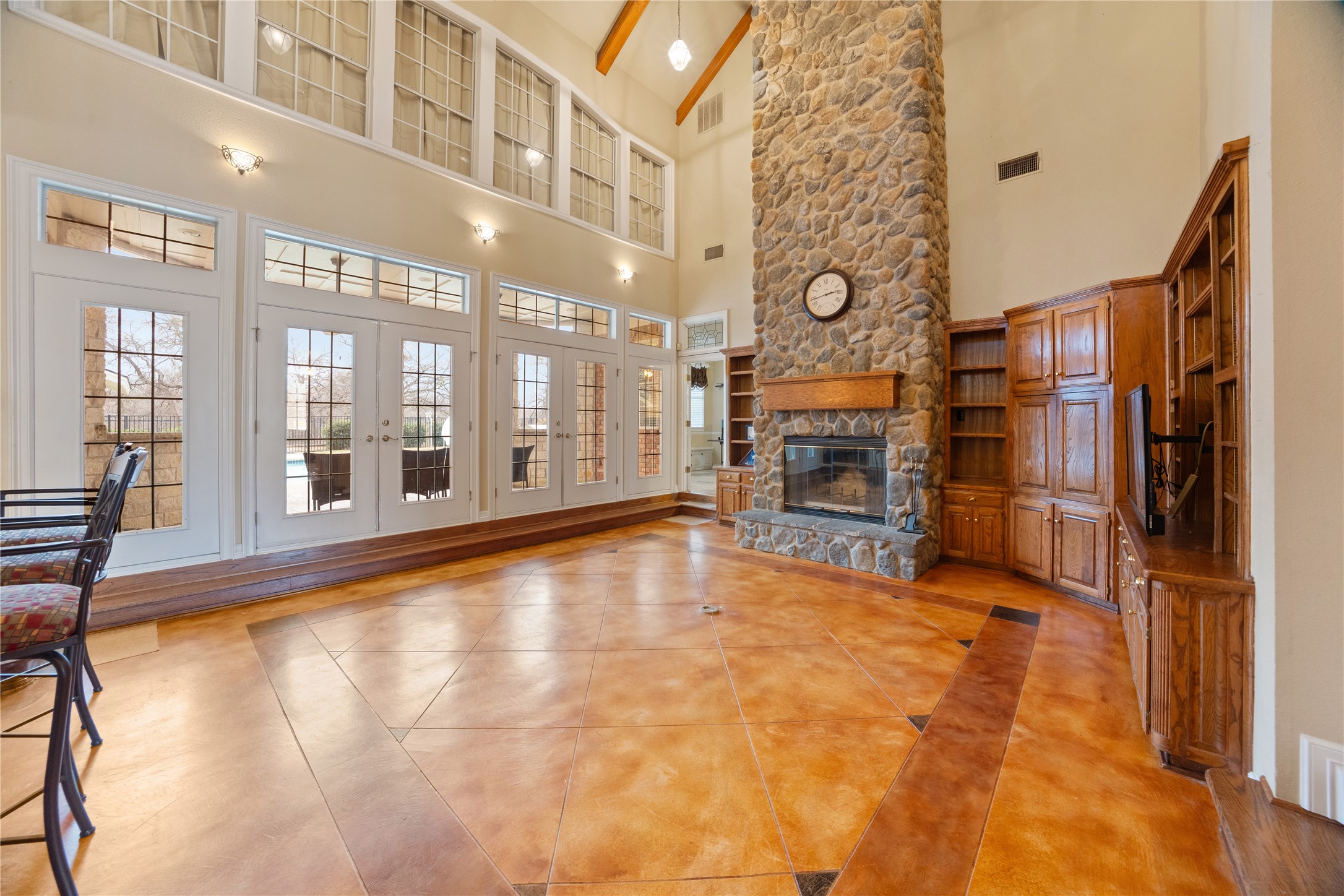 207 Oakridge Trail Kennedale TX 76060