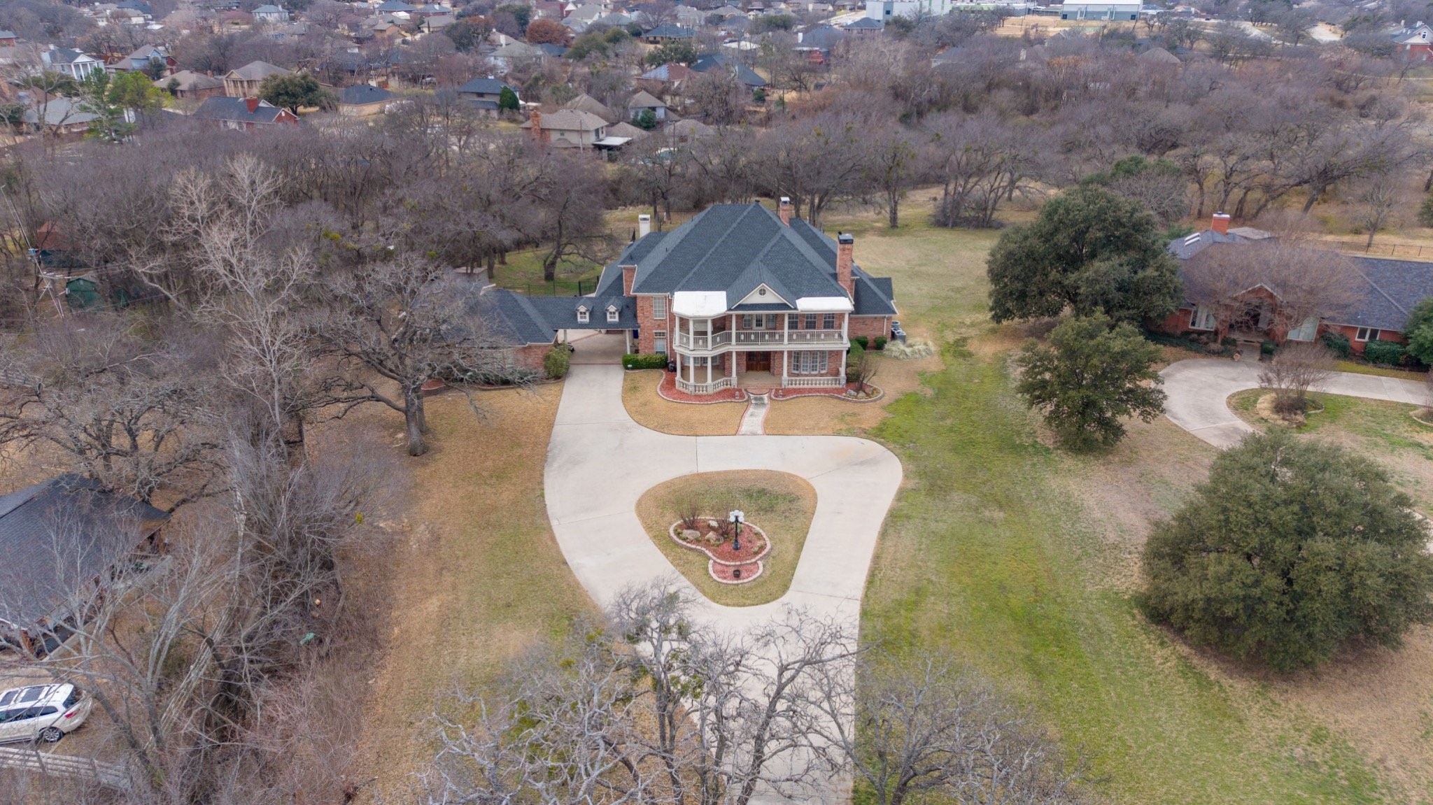 207 Oakridge Trail Kennedale TX 76060