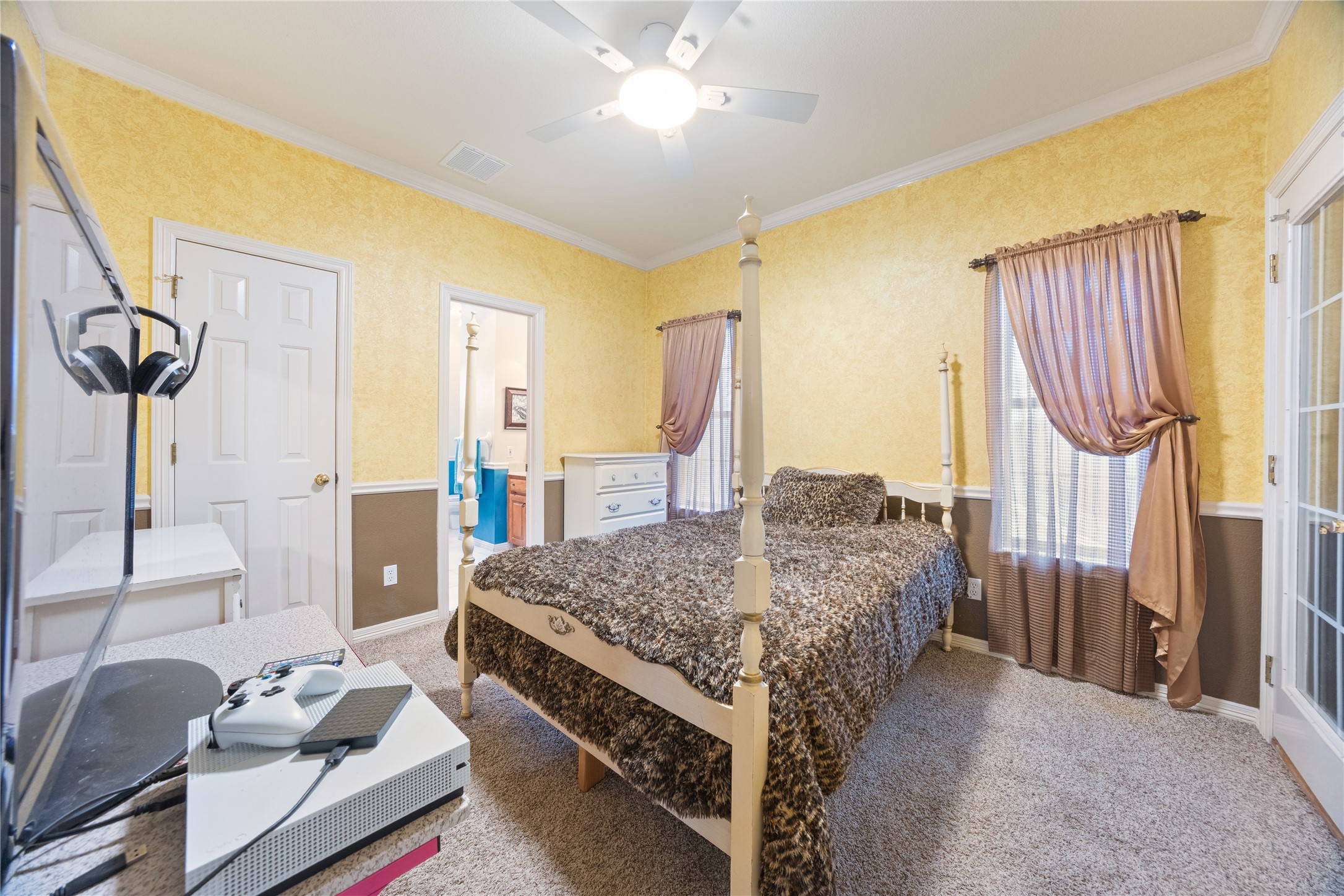 207 Oakridge Trail Kennedale TX 76060