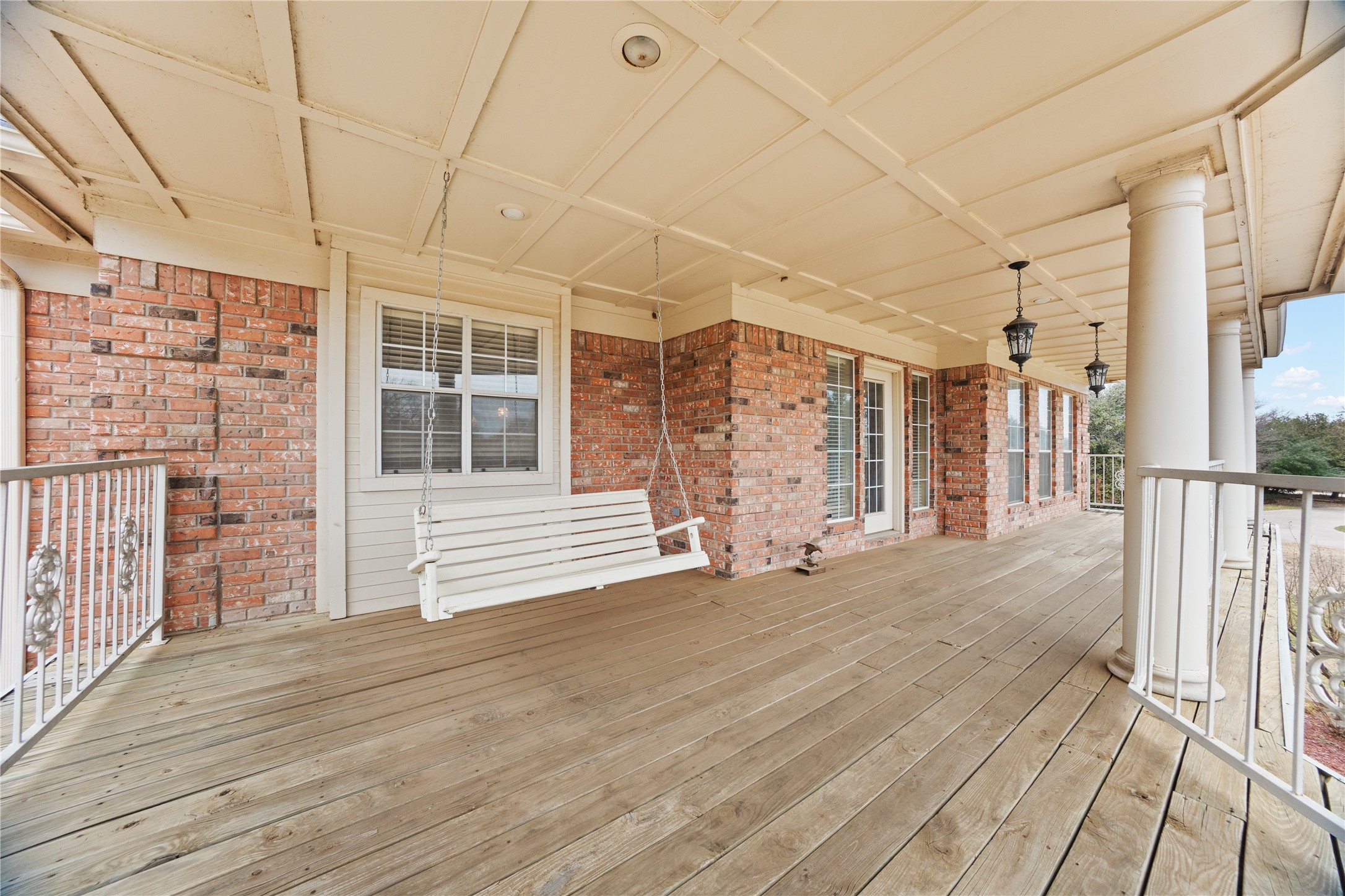 207 Oakridge Trail Kennedale TX 76060