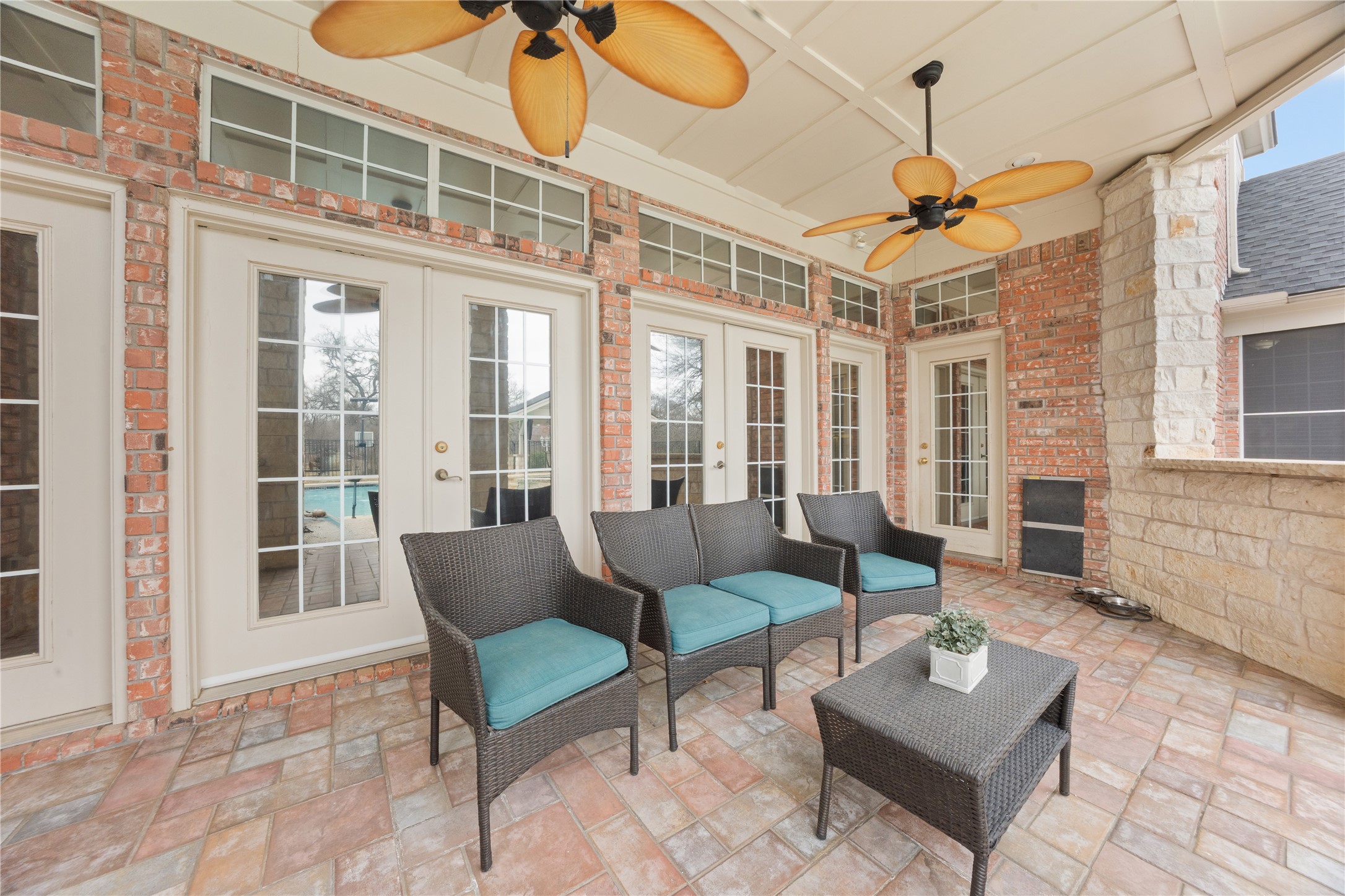 207 Oakridge Trail Kennedale TX 76060