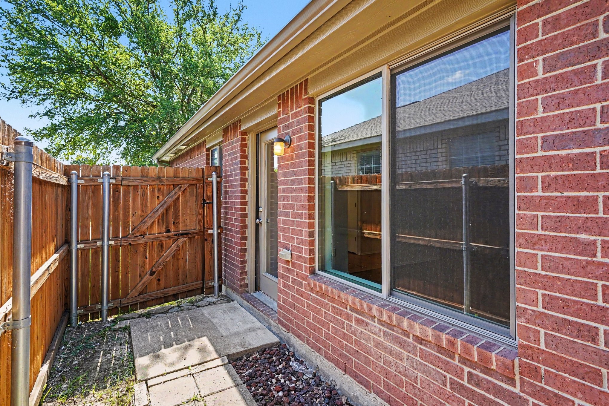 2541 Rivers Edge Drive Fort Worth TX 76118