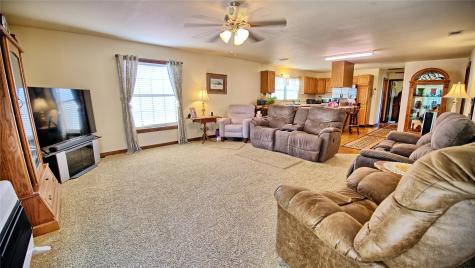 712 Front Street Sunset TX 76270