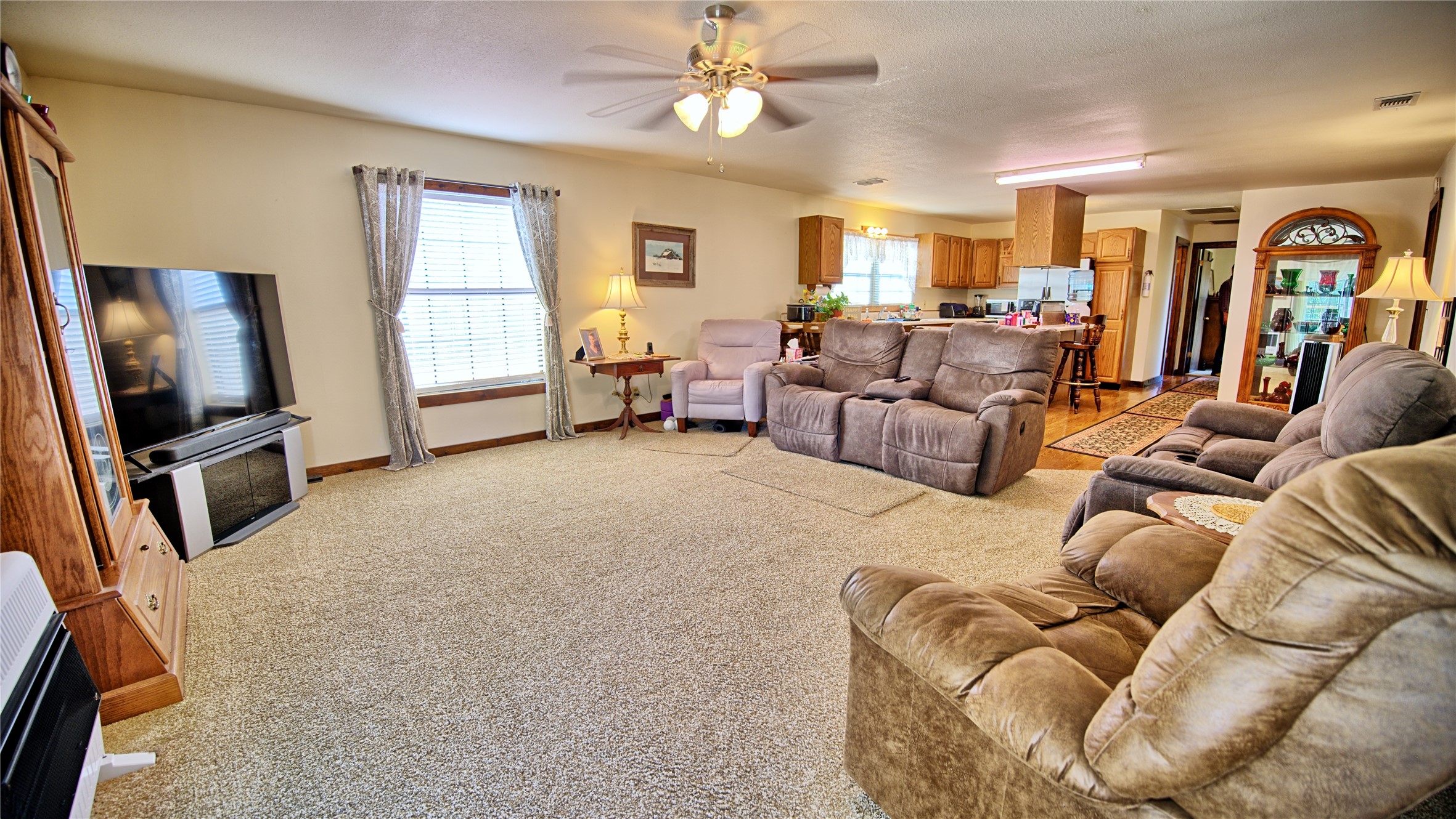 712 Front Street Sunset TX 76270