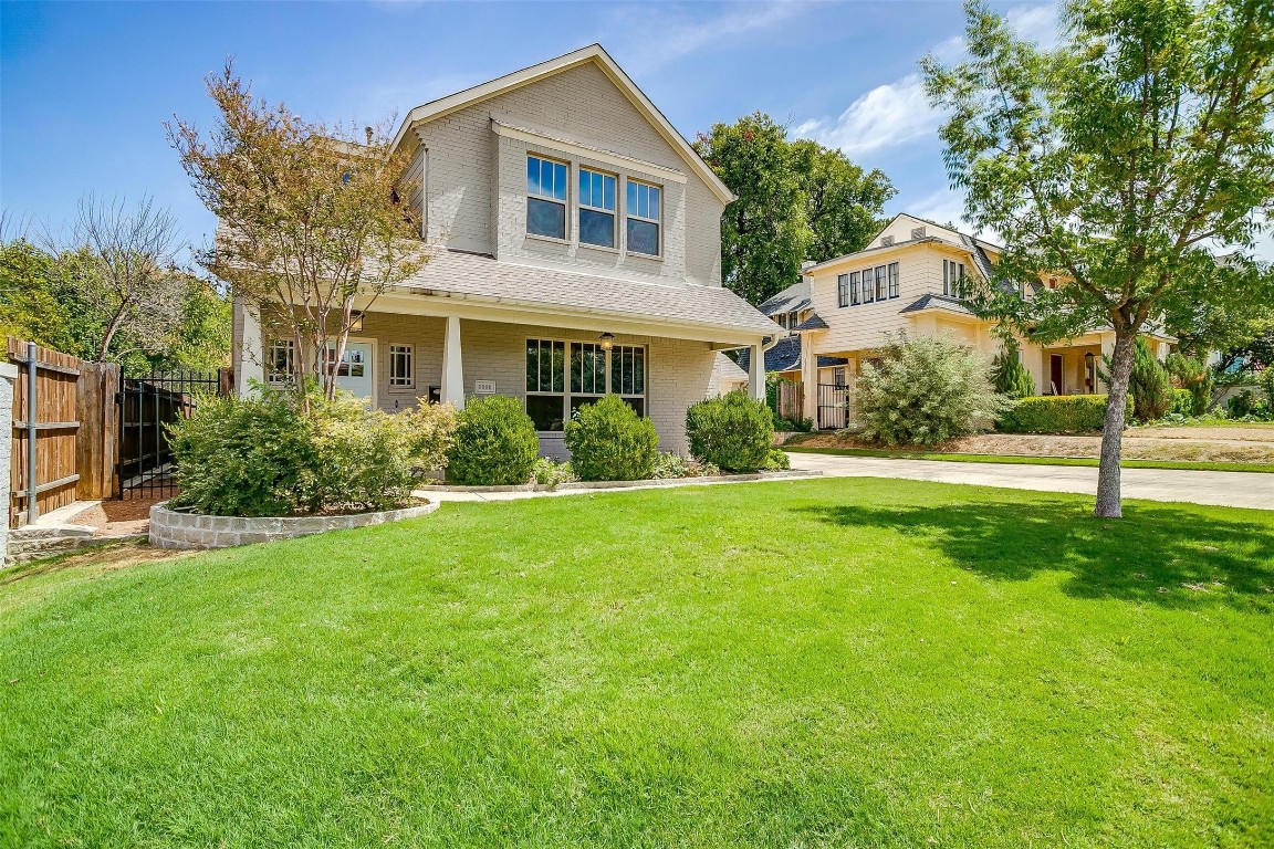 1111 Mistletoe Drive Fort Worth TX 76110