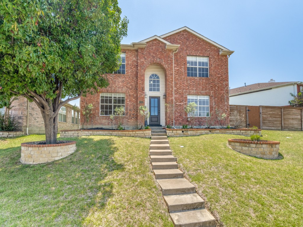 2004 Silverway Lane Carrollton TX 75010