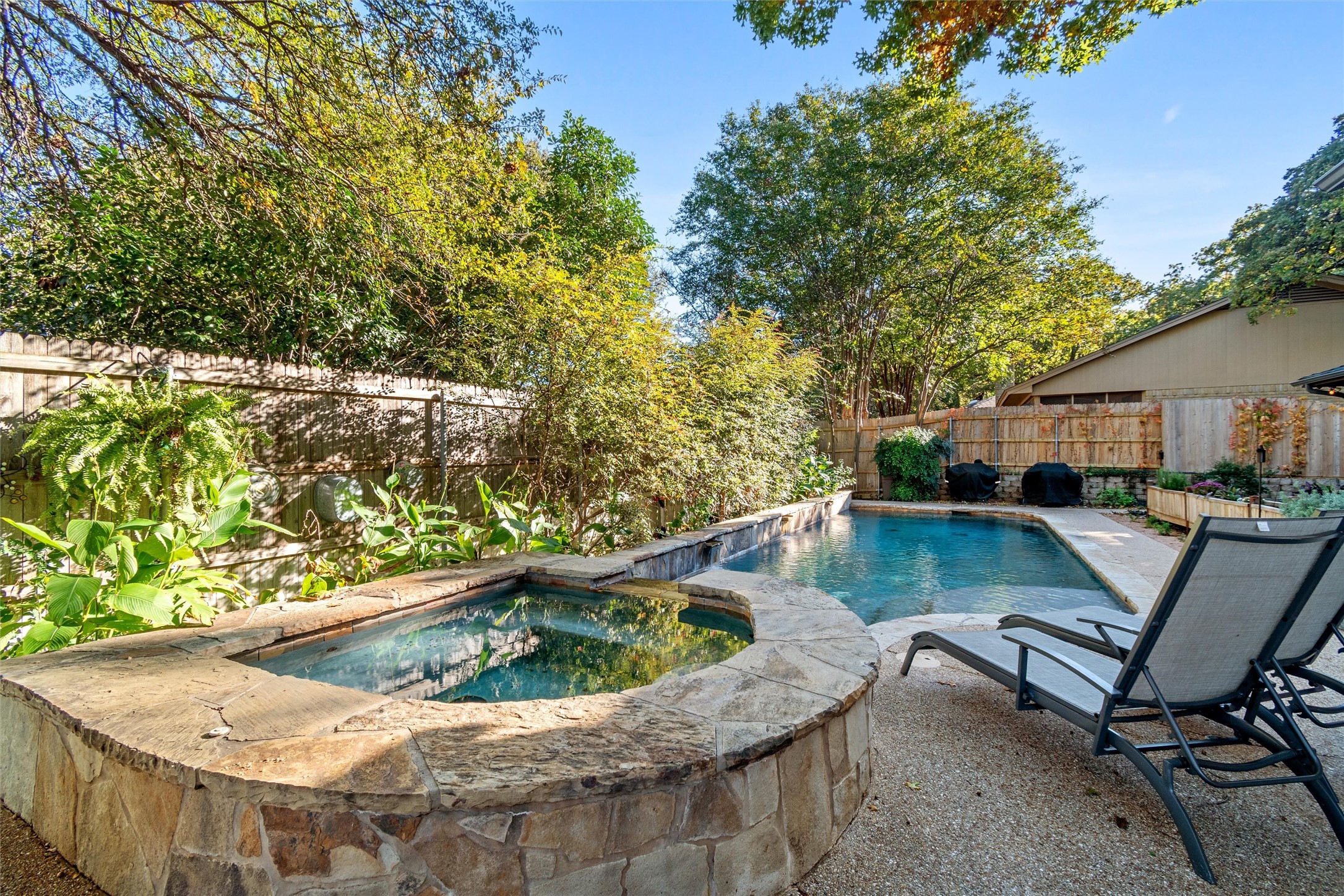 2705 Shelterwood Lane Arlington TX 76016