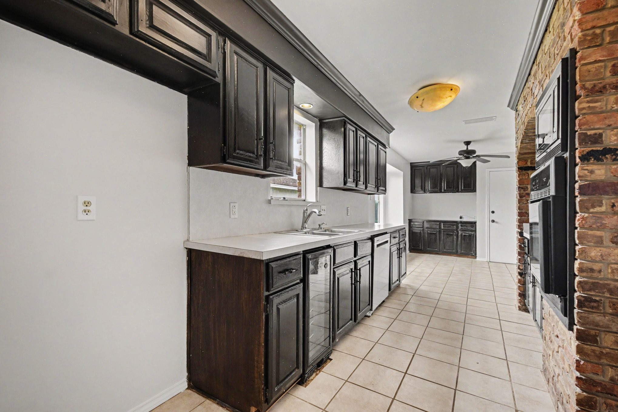 3413 Hightrail Lane Garland TX 75043