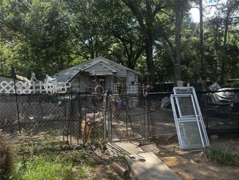 1421 N 9th Street Longview TX 75601